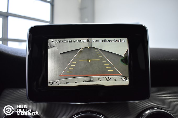 MERCEDES-BENZ GLA 180 CDI Automatic Sport